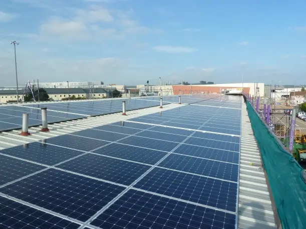 Oxford Bus Company's community owned rooftop solar installation by Low Carbon Hub, Oxfordshire